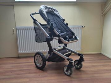 Joolz kinderwagen met reiswieg en accessoires beschikbaar voor biedingen