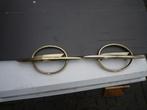 Opel Kapitan motorkap embleem 1324202, Ophalen of Verzenden, Gebruikt, Opel