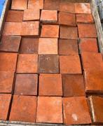 Antieke terracotta tegels, Ophalen