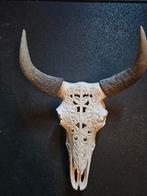 Decoratieve Stierenhoorn met Uitgesneden Motief, Ophalen of Verzenden, Zo goed als nieuw