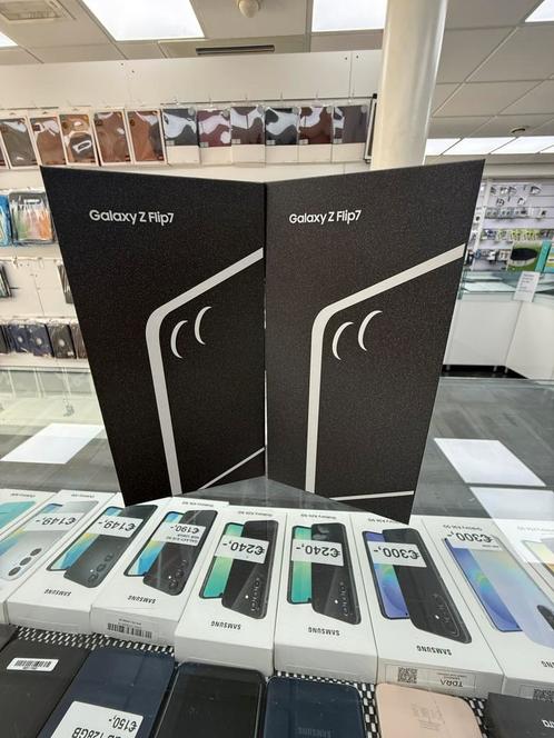 Samsung Galaxy Z Flip 7 256GB – Jet Black – Nieuw & Gesealed, Telecommunicatie, Mobiele telefoons | Samsung, Nieuw, Galaxy Z Flip