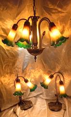 Franse Tiffany style kroonluchter +2 bijpassende tafellampen, Verzenden, Zo goed als nieuw, Glas, Art nouveau