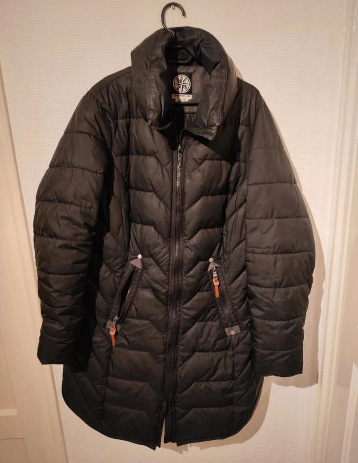 Mooie winterjas - Maat L (42/44), Kleding | Dames, Jassen | Zomer, Gedragen, Maat 42/44 (L), Zwart, Ophalen of Verzenden