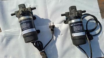 Waterpomp voor camper of campeerwagen  beschikbaar voor biedingen