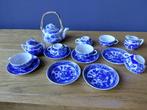 Vintage miniatuur theeservies blauwwit porselein Blue Willow, Verzamelen, Ophalen of Verzenden, Zo goed als nieuw, Porselein, Compleet servies