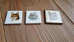 3 Mooie Vintage Wand Tegeltjes met Poezen Katten afbeelding, Antiek en Kunst, Antiek | Wandborden en Tegels, Verzenden
