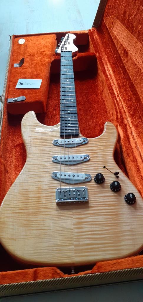 Stratocasters Single Coil en Telecaster P90/Single Coil, Muziek en Instrumenten, Snaarinstrumenten | Gitaren | Elektrisch, Solid body