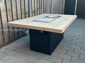 BBQ-tafel gasbarbecue en drankelement ingebouwd in tafel beschikbaar voor biedingen