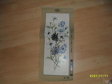 NIEUW stramien Bloemen 41.05. En Verkoop ook DMC Garens beschikbaar voor biedingen