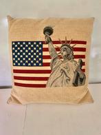 Kussen met Amerikaanse vlag en Vrijheidsbeeld 36 x 36 cm, Huis en Inrichting, Verzenden, Zo goed als nieuw, Vierkant