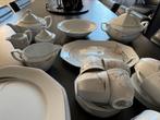 10-delig servies met bloem, Antiek en Kunst, Antiek | Servies compleet, Ophalen of Verzenden