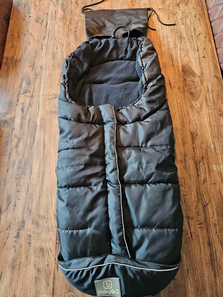 Babygo zwarte universele voetenzak buggy / kinderwagen, Kinderen en Baby's, Buggy's, Zo goed als nieuw, Overige merken, Voetenzak