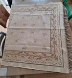 Tafelkleed 130x130cm, Huis en Inrichting, Ophalen of Verzenden, Zo goed als nieuw, Beige, Tafelkleed of Tafelzeil