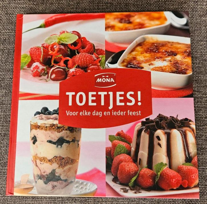 Nieuw kookboek: Mona Toetjes!, Boeken, Kookboeken, Nieuw, Taart, Gebak en Desserts, Europa, Ophalen of Verzenden