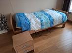 Elektrische senioren bed met nachtkastje, Huis en Inrichting, 90 cm, Eenpersoons, Ophalen of Verzenden, Zo goed als nieuw