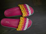 te koop slippers asos design maat 42 zie foto, Ophalen of Verzenden, Zo goed als nieuw, Slippers