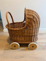 Rieten rotan vintage poppenwagen, Ophalen of Verzenden, Zo goed als nieuw, Babypop