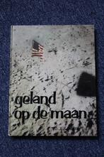 Boek geland op de maan - tj.e. De vries, Boeken, Ophalen, 20e eeuw of later, Gelezen, Overige gebieden
