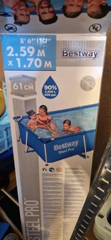 Bestway zwembad beschikbaar voor biedingen