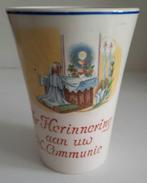 Beker uitgegeven ter herinnering aan uw H.Communie, Antiek en Kunst, Antiek | Keramiek en Aardewerk, Ophalen of Verzenden