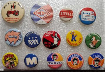 Buttons 14 verschillende stuks beschikbaar voor biedingen