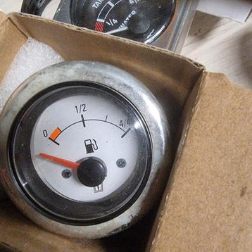 Vetus oliedruk meter, tankmeter en temperatuurmeter wit beschikbaar voor biedingen