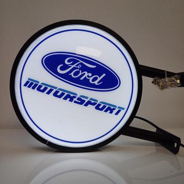 Verlicht muurbord / lichtbak van Ford Motorsport