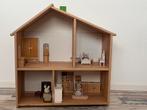 Poppenhuis met Sylvanian familie, Kinderen en Baby's, Speelgoed | Poppenhuizen, Ophalen of Verzenden, Zo goed als nieuw, Poppenhuis