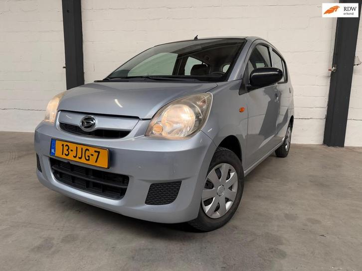 Daihatsu Cuore 1.0 |Trend | |OrgNL| |eerste eigenaar |4-deur, Auto's, Daihatsu, Bedrijf, Te koop, Cuore, ABS, Airbags, Metallic lak