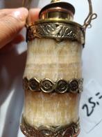 Stenen Pot met Metalen Details, Antiek en Kunst, Ophalen of Verzenden