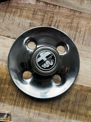 Alfa Romeo. Alfa Romeo wieldop beschikbaar voor biedingen