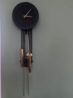 Mooie hang klok, Ophalen of Verzenden, Zo goed als nieuw, Wandklok