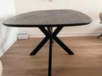 Black Akagi eettafel, Huis en Inrichting, Tafels | Eettafels, Ophalen, 100 tot 150 cm, 200 cm of meer, Zo goed als nieuw