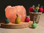 Appeltjes en peertjes voor de jaarring grimms oogstmaand, Ophalen of Verzenden, Nieuw, Figuurtje(s), Wolvilt