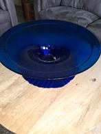 Blauwe glazen fruitschaal op voet, Antiek en Kunst, Ophalen