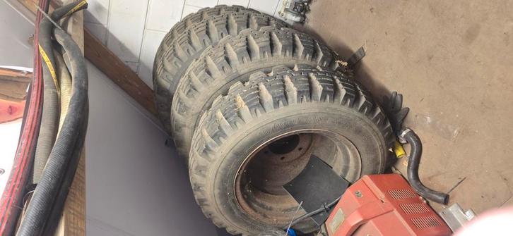 Unimog banden met velg 4 stuks, Auto-onderdelen, Overige Auto-onderdelen, Ophalen of Verzenden