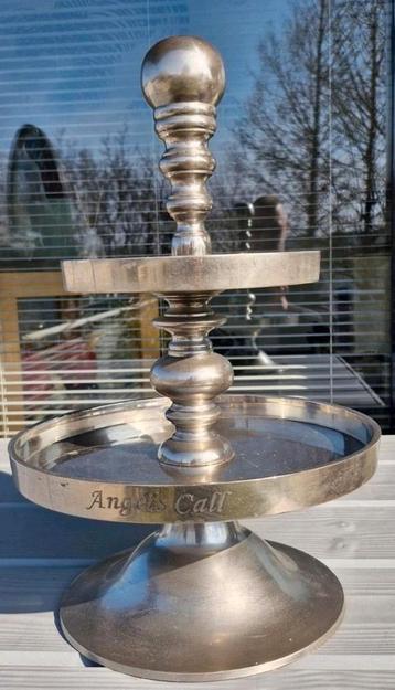 Lifestyle etagere  beschikbaar voor biedingen