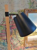 DEENS DESIGN SCANDINAVISCH VLOER LAMP HOUT METALEN KAP 165 H, 150 tot 200 cm, Zo goed als nieuw, Hout, Ophalen