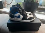 Jordan 1 mid pollen en racer blue maat 40, Ophalen of Verzenden, Zo goed als nieuw, Blauw
