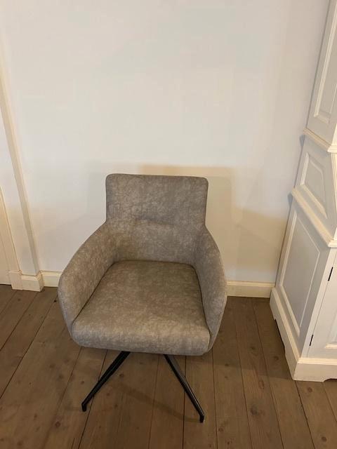 Nieuwe luxe draaistoel lichtgrijs gemeleerd, Huis en Inrichting, Stoelen, Nieuw, Vijf, Zes of meer stoelen, Stof, Grijs, Ophalen