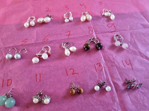 925 zilver oorbellen. 🪷, Sieraden, Tassen en Uiterlijk, Oorbellen, Nieuw, Knopjes of Stekers, Zilver, Zilver, Met edelsteen, Ophalen of Verzenden