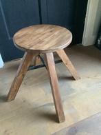 Krukje metaal stoer massief eiken 35€, Huis en Inrichting, Krukjes, Ophalen, Zo goed als nieuw, Hout