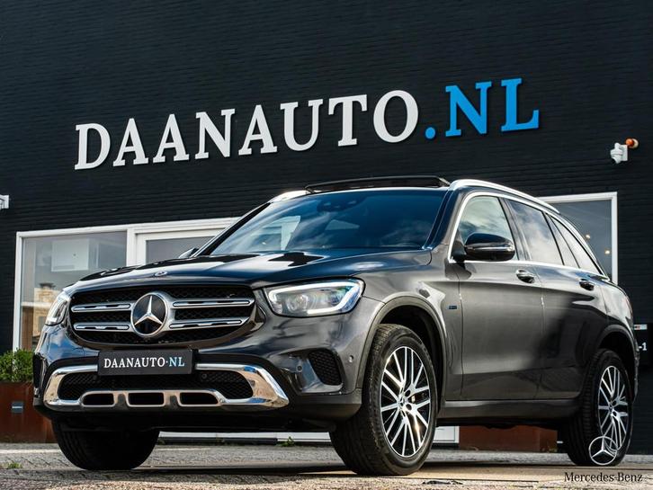 Mercedes-Benz GLC300e 4MATIC Luxury Pano Rij-assist Keyless, Auto's, Mercedes-Benz, Bedrijf, Te koop, GLC, 360° camera, 4x4, ABS