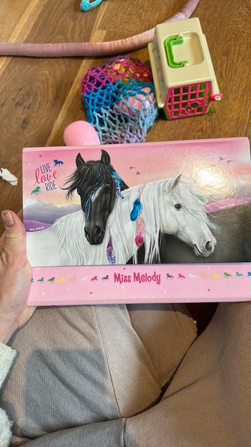 Missch meody briefpapier beschikbaar voor biedingen