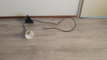 Plafondlampje melkglas  beschikbaar voor biedingen