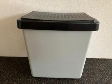 VINTAGE wasbox /wasmand met deksel kruk, opbergbox, Flair beschikbaar voor biedingen