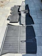 Rubber matten Tesla Model Y Juniper 2024 Complete Set, Auto diversen, Automatten, Ophalen of Verzenden, Zo goed als nieuw