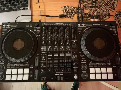 Pioneer DDJ 1000 + Case, Muziek en Instrumenten, Dj-sets en Draaitafels, Zo goed als nieuw, Draaitafel, Pioneer, Ophalen of Verzenden