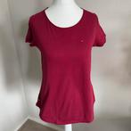 Nieuw met kaartjes! Tommy Jeans Tshirt shirt dames rood rode, Nieuw, Ophalen of Verzenden, Korte mouw, Maat 34 (XS) of kleiner