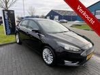 Ford Focus 1.0 Titanium Edition NAVI,CRUISE,TREKHAAK, Gebruikt, Met garantie (alle), Zwart, Origineel Nederlands